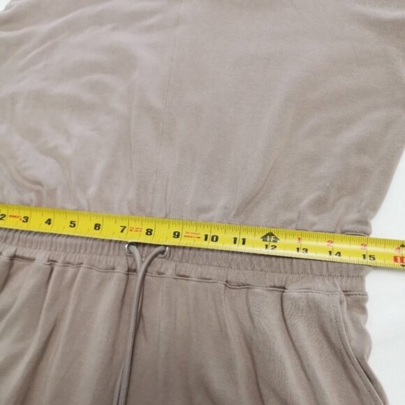 RW&CO. Ecovero Sweatshirt Dress | Brown Drawstring T-Shirt Dress | Medium - Picture 6 of 8